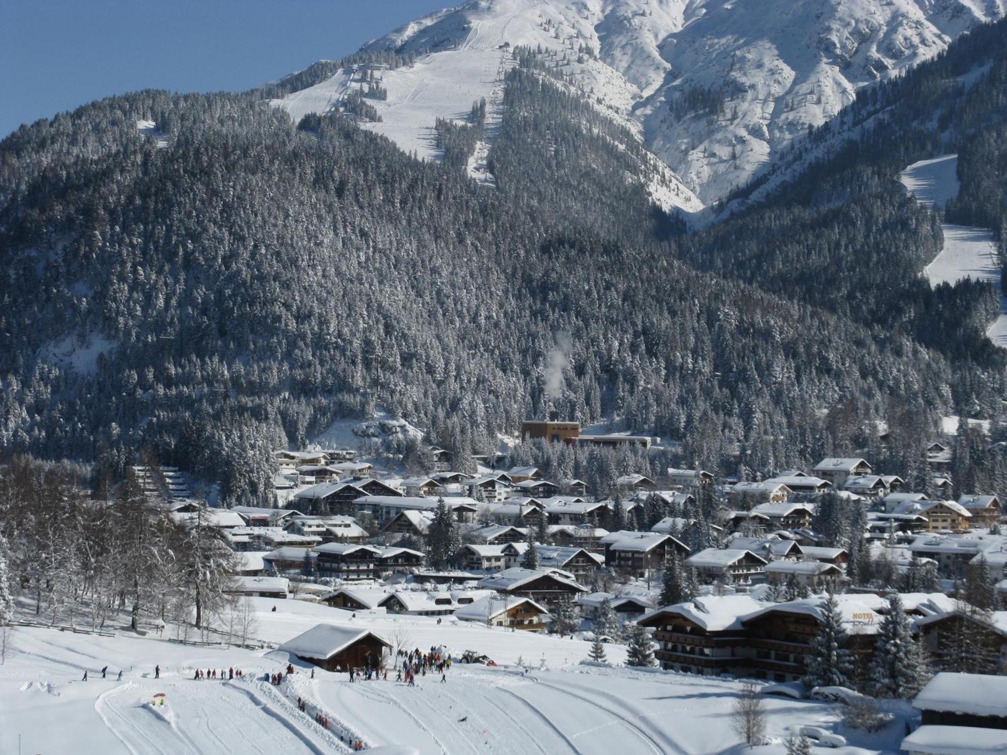 Panorama-Ferienwohnung Isser Seefeld in Tirol Esterno foto