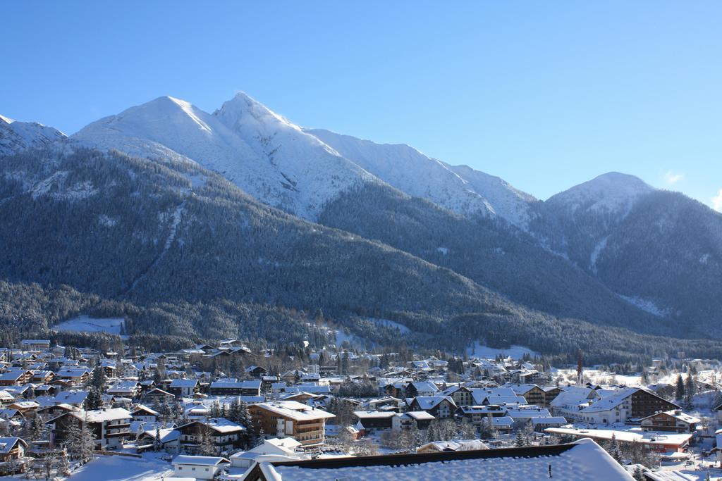 Panorama-Ferienwohnung Isser Seefeld in Tirol Esterno foto